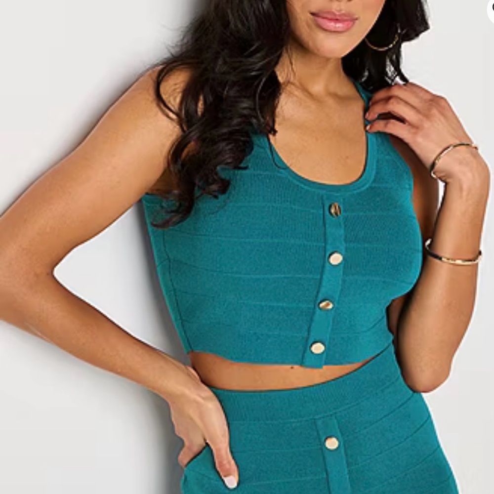 Bold Elements Teal Ribbed Crop Top - image 1